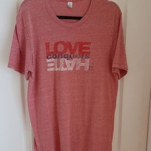 Alternative Apperal Tee - W&R- Love Hate Large